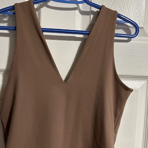 NWT A&F Seamless V Neck Bodysuit - Picture 6 of 11